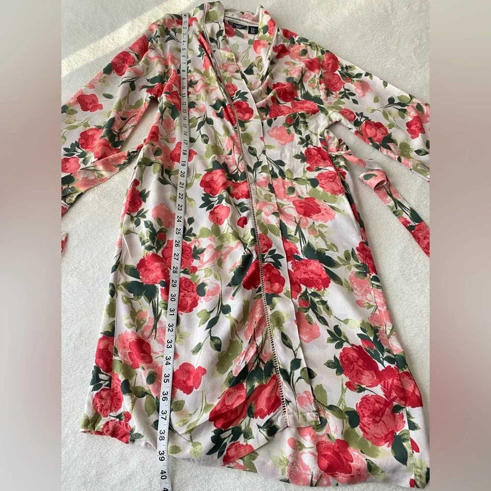 🥀 Tahari Sleepware Floral Roses Robe, XS - Picture 11 of 14